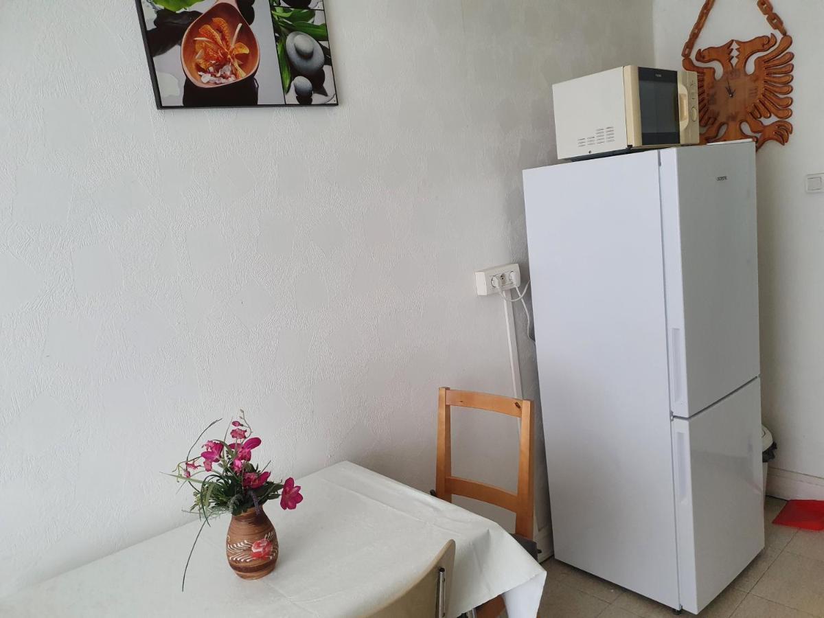 شقة Meubles Hg بان ليه با المظهر الخارجي الصورة